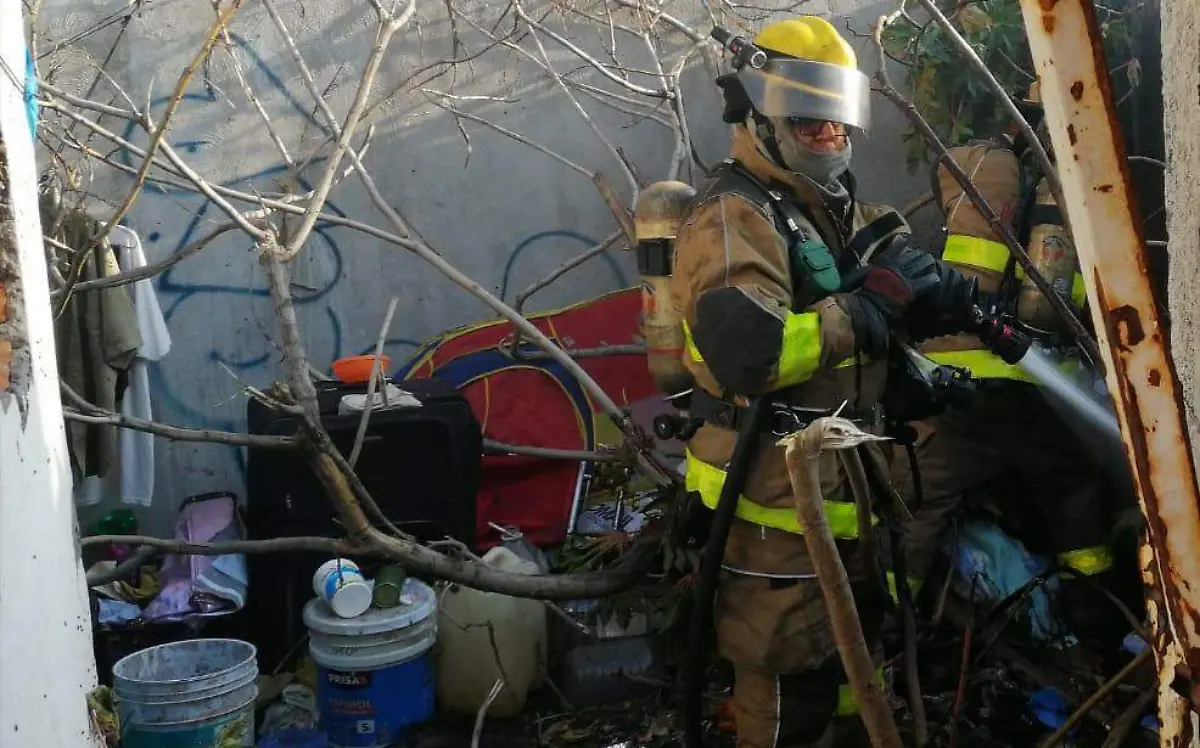 22 SEP BOMBEROS PUSIERON MANOS